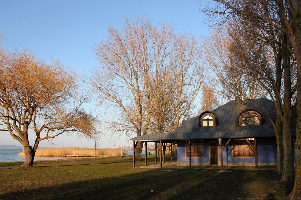 Szines Panoráma Apartman Balatonlelle Esterno foto